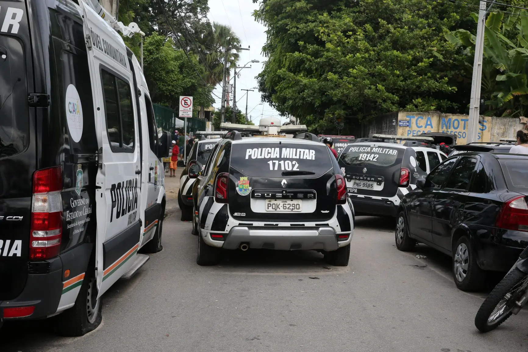 Imagem da notícia: Mais 32 PMs acusados de participar de motim no Ceará são absolvidos pela Justiça; veja lista