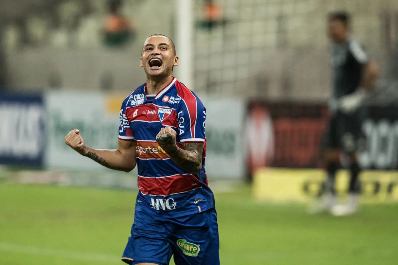 Imagem da notícia Análise: Fortaleza conquista vitória da confiança com méritos e respira na Série A