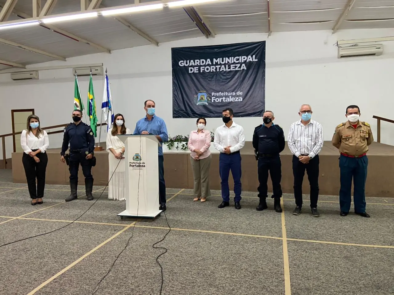 Imagem da notícia: Decreto vai proibir consumo de bebidas alcóolicas a partir das 22h em locais públicos de Fortaleza 