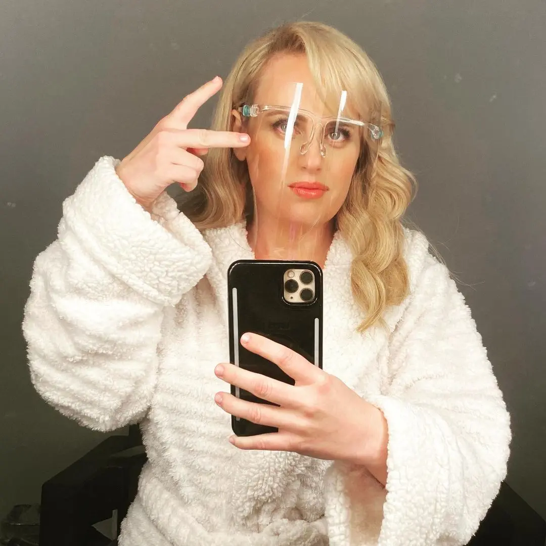 Imagem da notícia: Rebel Wilson diz que pessoas são mais simpáticas com ela depois de perder 27 kg