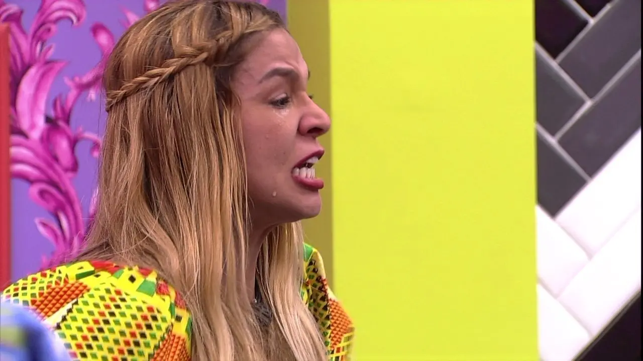 Imagem da notícia:  Kerline afirma se sentir amedrontada e coagida após briga da madrugada