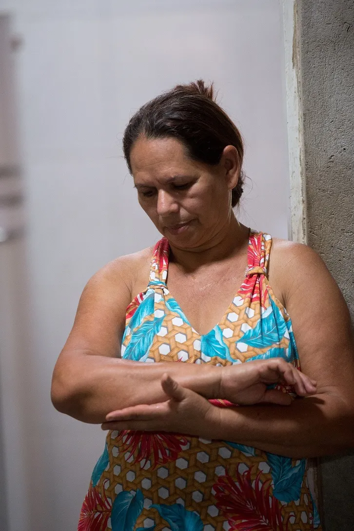 Fátima da Silva teve lesões no antebraço direito com água fervente