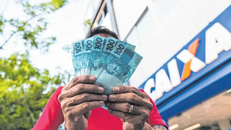 Imagem da notícia: Sem auxílio, R$ 48 bilhões deixarão de circular entre os mais pobres