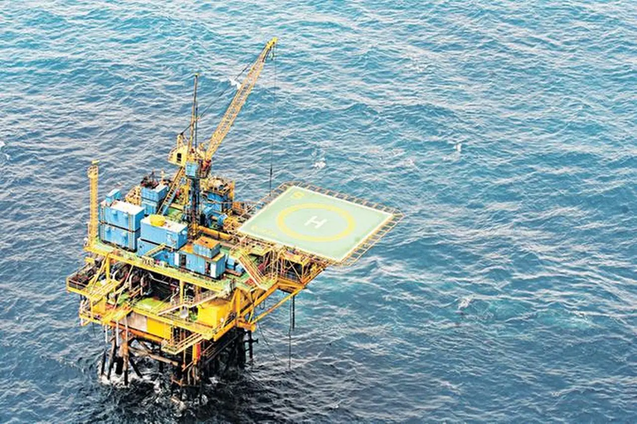 Imagem da notícia: Com paralisação de poços, produção de petróleo no CE desaba 85%