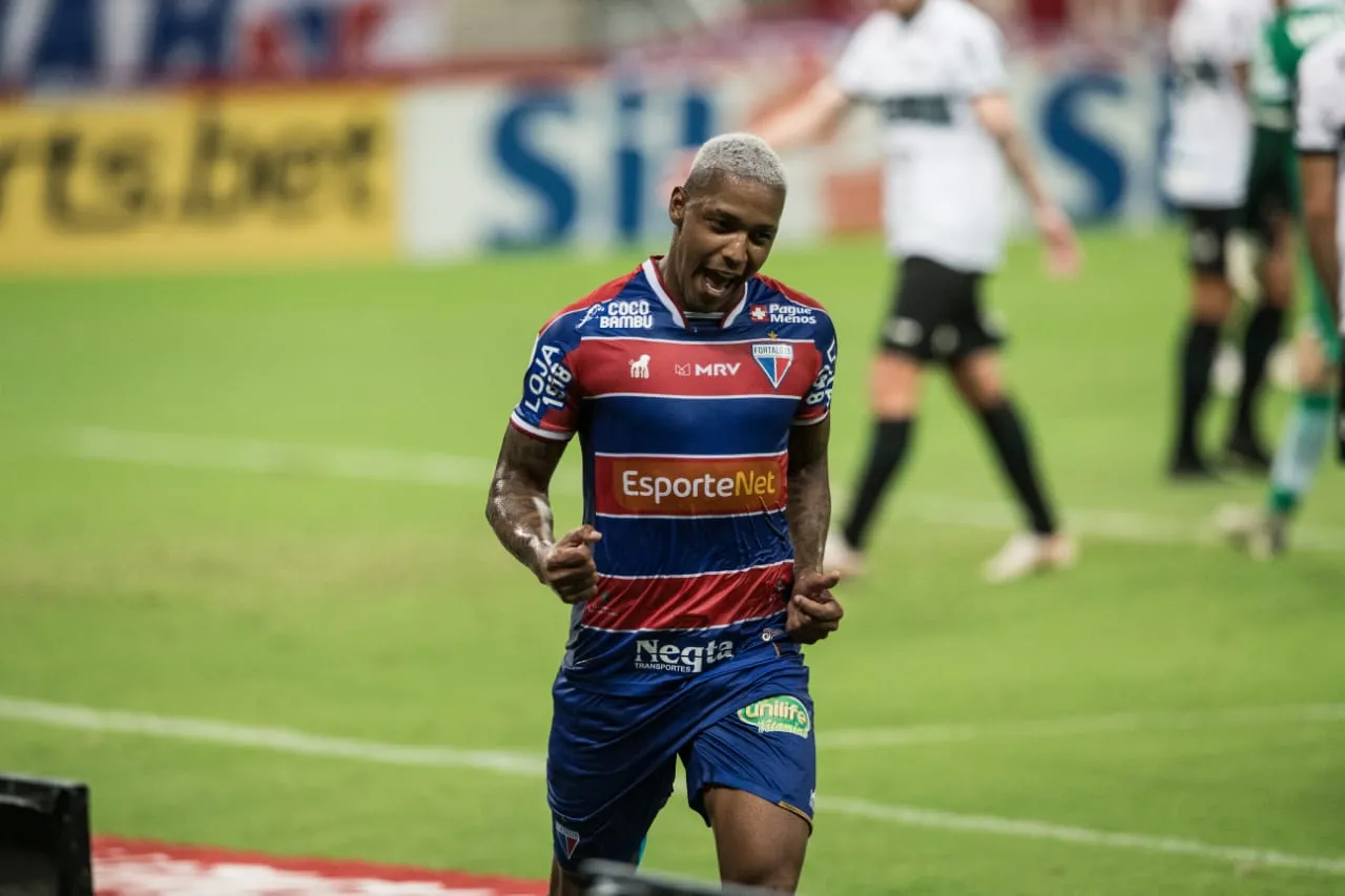 David participou dos dois gols da virada