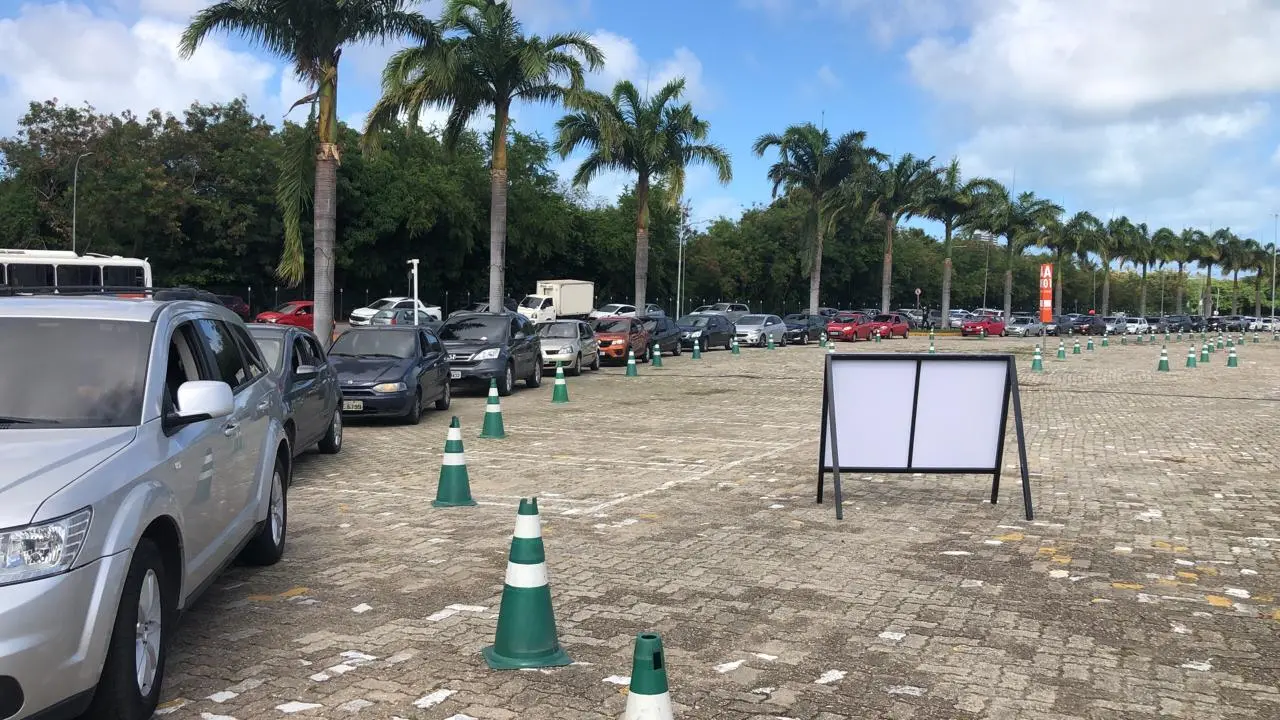 Imagem da notícia: Vacinação no Iguatemi é destinada somente para idosos agendados ou acima de 90 anos 