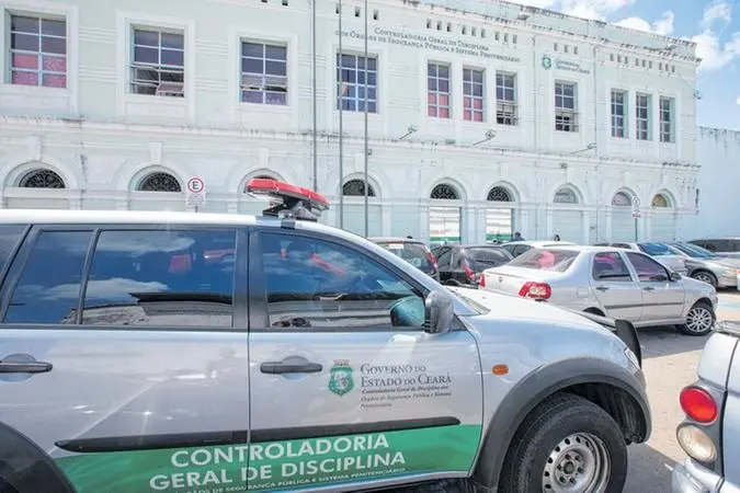 Imagem da notícia: Demissões de agentes de segurança e penais pela CGD aumentam 166% no Ceará em 2020