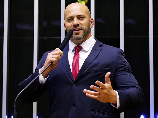 Imagem da notícia: PSL diz que vai expulsar Daniel Silveira, deputado preso pela PF após ataques ao Supremo 