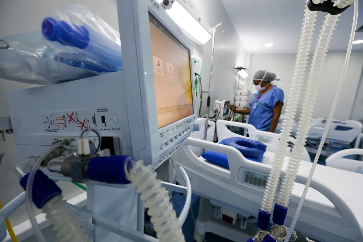 Imagem da notícia: Número de leitos Covid no Ceará atualmente é 70% do total ativado na primeira onda da doença