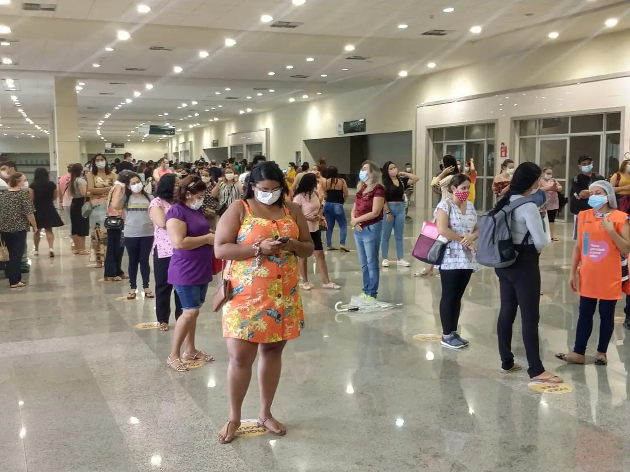 Imagem da notícia: Vacinação contra Covid-19 em Fortaleza segue com aplicação da segunda dose
