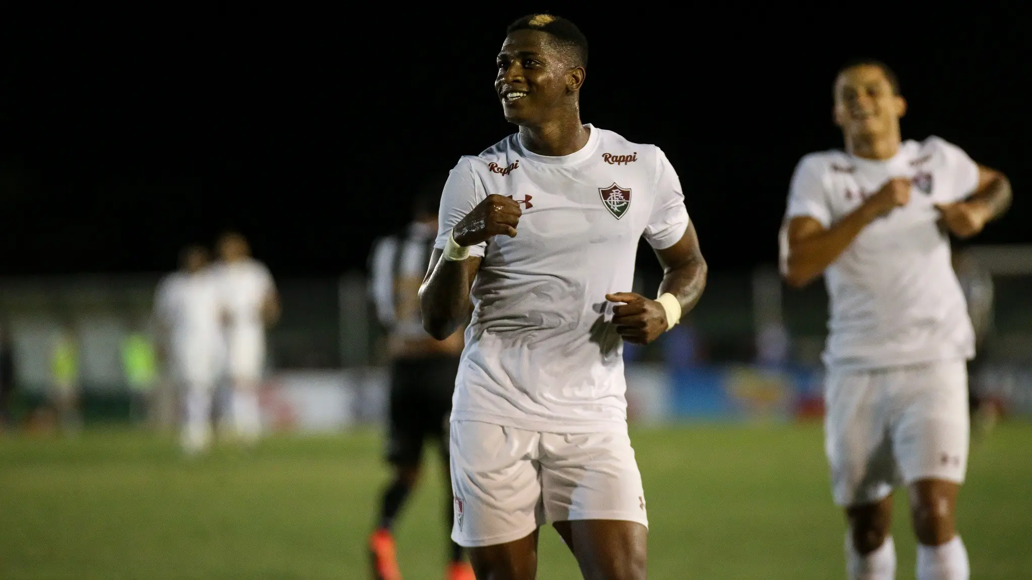 Imagem da notícia: Ceará oficializa contratação de Yony Gonzalez, o 6º reforço para temporada 2021