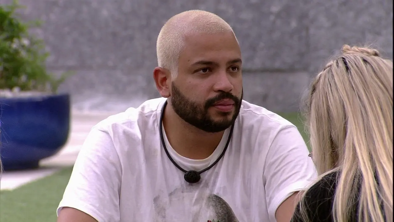 Imagem da notícia: 'Fez minha caveira na casa toda', desabafa Projota sobre Karol Conká