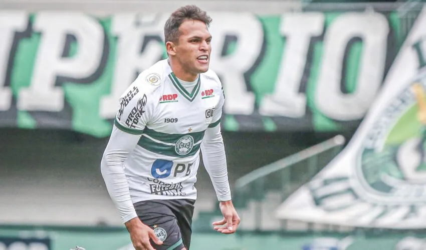 Robson disputou a Série A 2020 pelo Coritiba