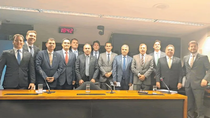Nem todos os parlamentares cearenses destinaram emendas da bancada para atender pleitos do Governo do Estado