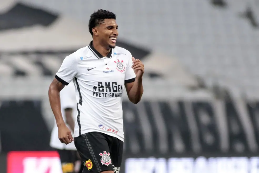 Imagem da notícia: Fortaleza anuncia contratação de Ederson, quarto reforço para a temporada 2021