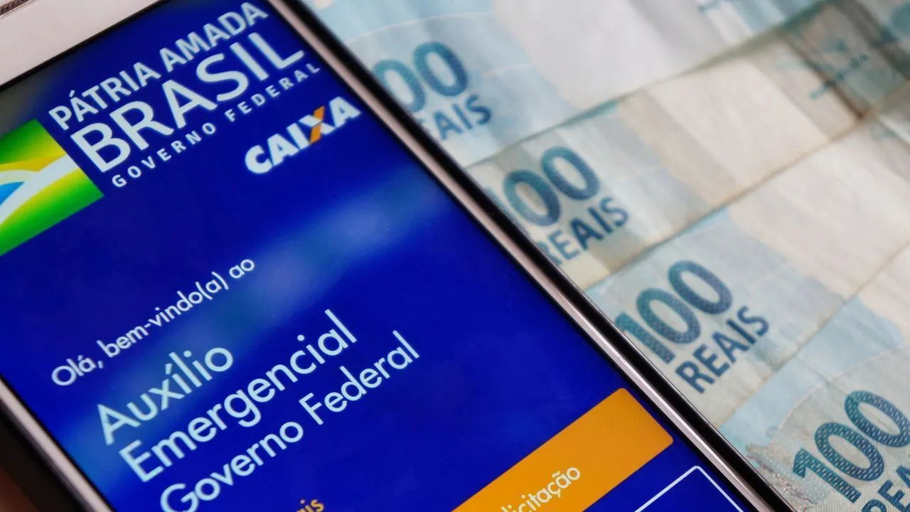 Em 2021, o auxílio emergencial deverá ter uma média de R$ 250, mas pode ir de R$ 150 a R$ 375.