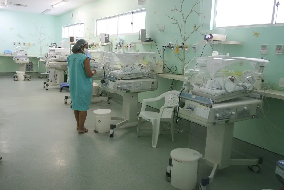 Imagem da notícia: Nova Funsaúde? Fortaleza regulamenta Fundação para gerir unidades de saúde e promete concurso