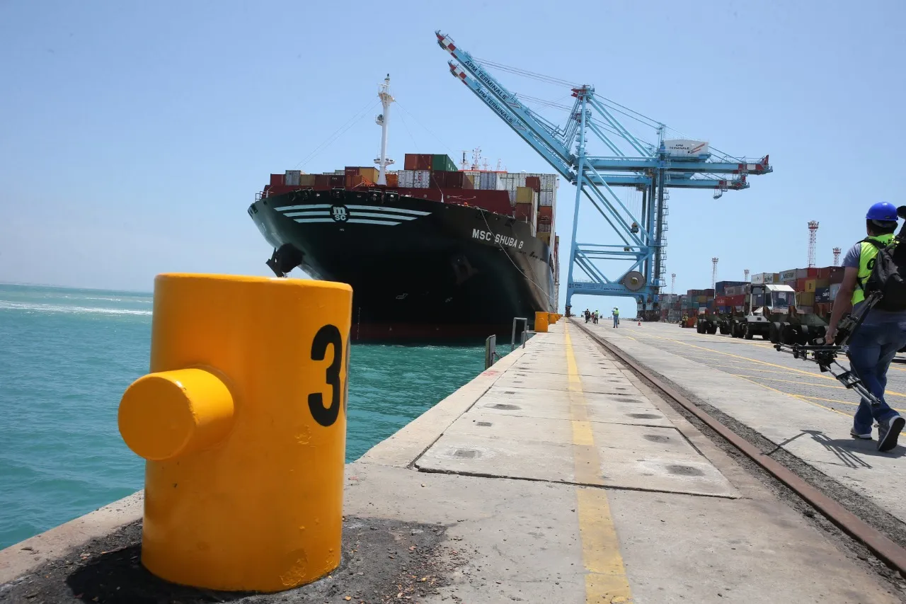 Porto do Pecém é responsável pela movimentação da maior parte do volume importado e exportado pelo Ceará