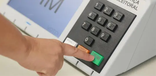Imagem da notícia: Com condenações anuladas, Lula muda o jogo eleitoral de 2022?