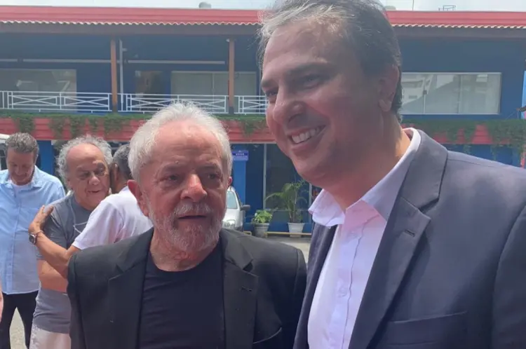 Imagem da notícia: Lula cita Camilo Santana em agradecimento a governadores que 