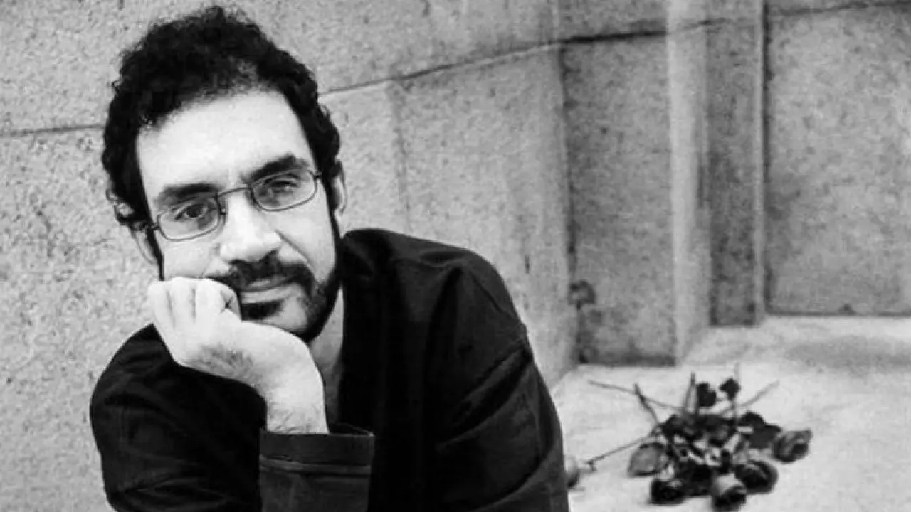 Imagem da notícia: Renato Russo, o punk que cantou a esperança de um Brasil melhor
