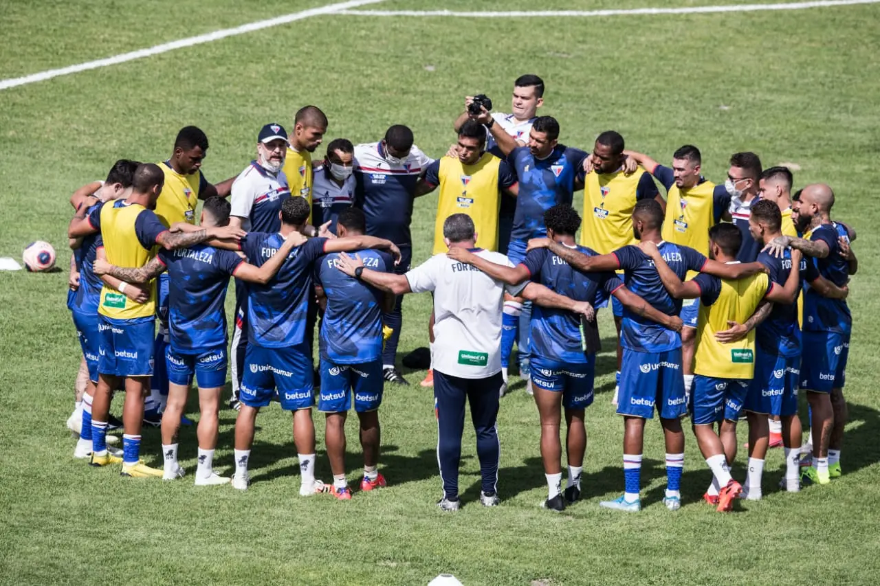 Imagem da notícia Fortaleza busca anunciar mais três reforços no início da temporada; confira posições e elenco
