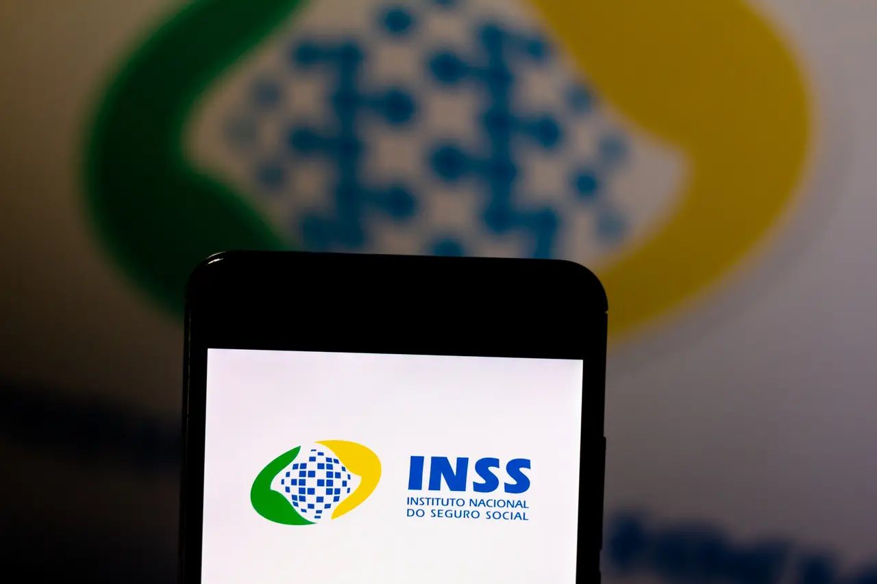 Imagem da notícia: Pagamento antecipado do 13º salário de aposentados do INSS deve ficar para maio