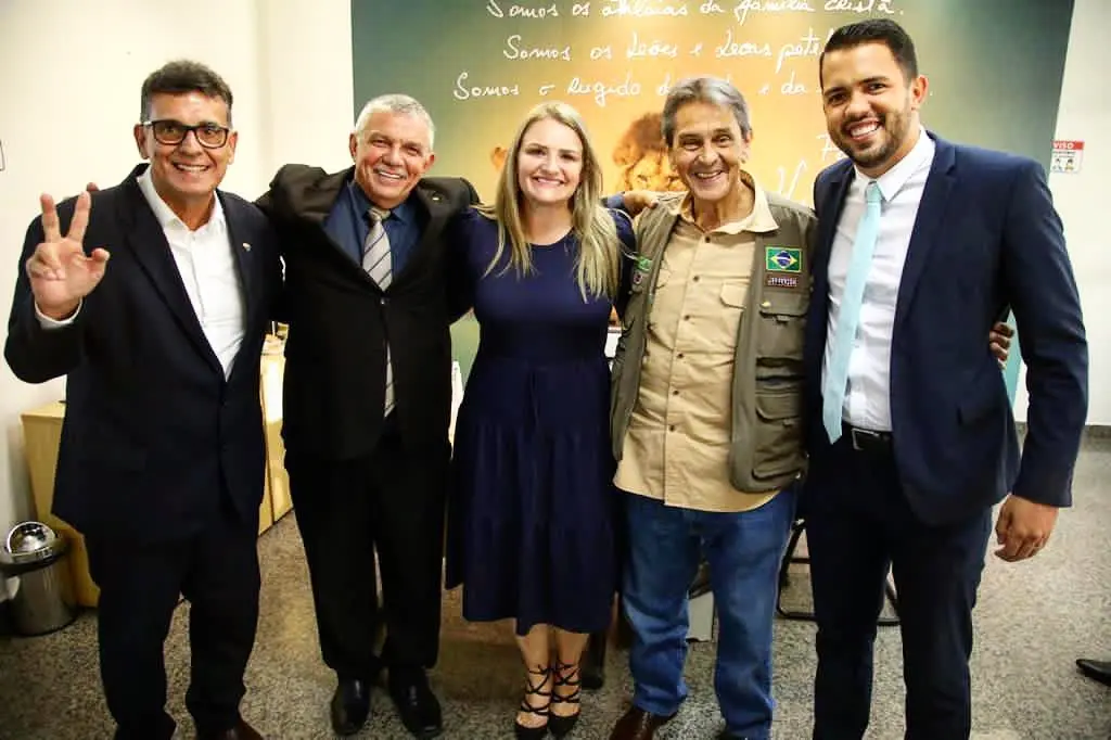 Imagem da notícia: Quando partidos existem para servir aos seus ‘donos’, não servem à sociedade 