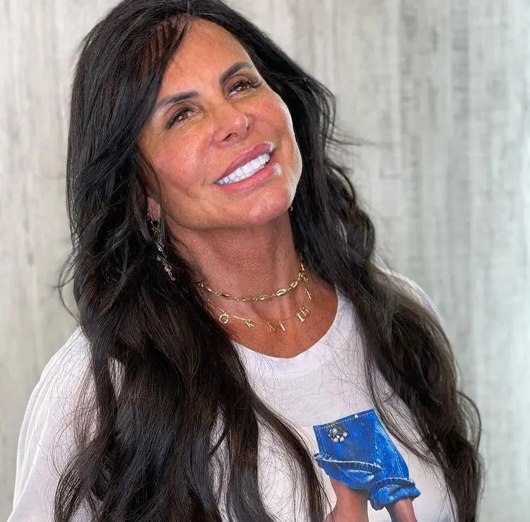 Imagem da notícia: Gretchen é duramente criticada na internet após declarar que 'gay quer ser mulher'