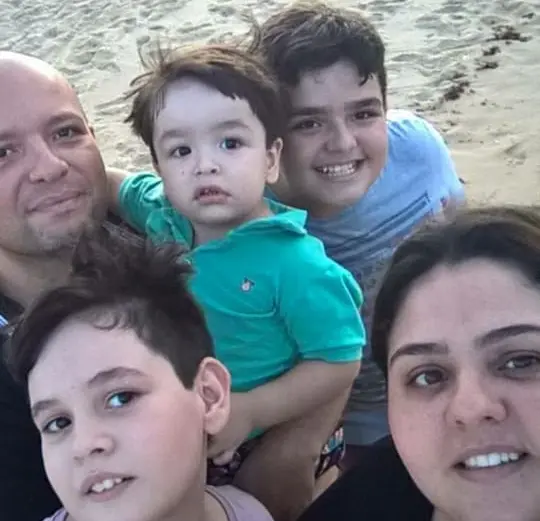 Três filhos ficam órfãos da mãe após perdê-la para Covid-19