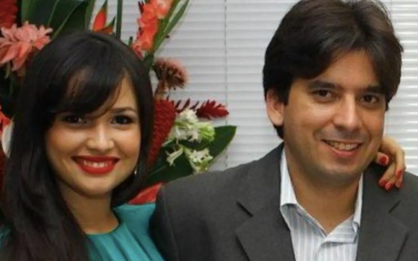 Imagem da notícia: Ex-noivo de Juliette comenta que assiste BBB 21 ao lado da esposa e está torcendo pela paraibana
