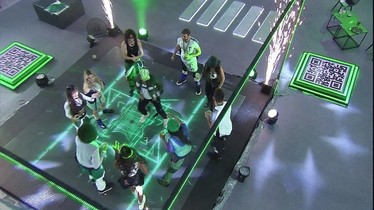 Imagem da notícia: Festa no BBB 21 tem implicância de Viih Tube com Juliette e choro de Pocah; confira resumo