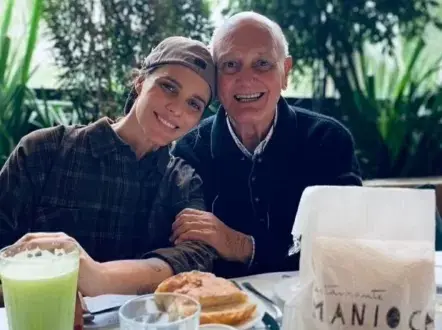 Imagem da notícia: Fernanda Lima lamenta a morte do pai após quase 120 dias internado com Covid-19