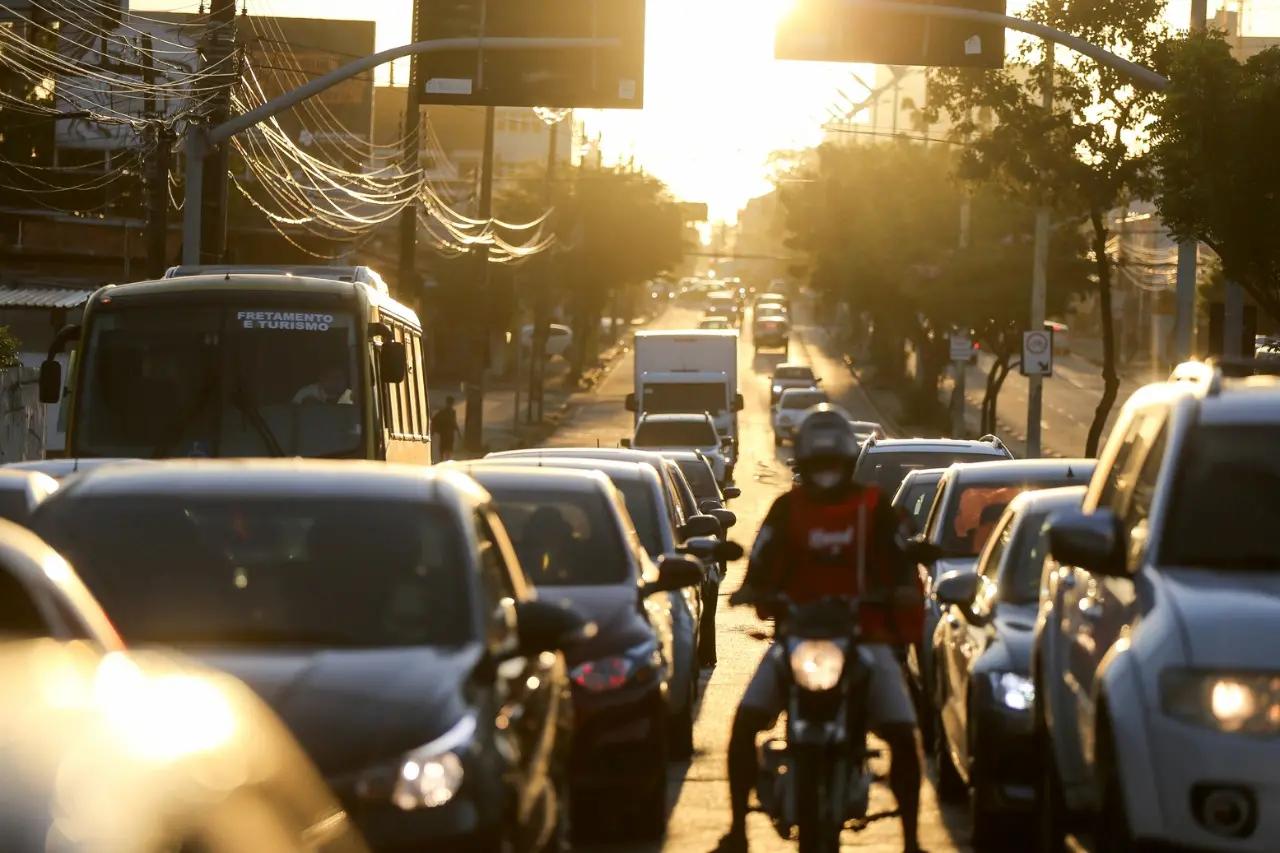 Imagem da notícia: Alterações no CTB 2021 também valem para motociclistas; veja o que muda