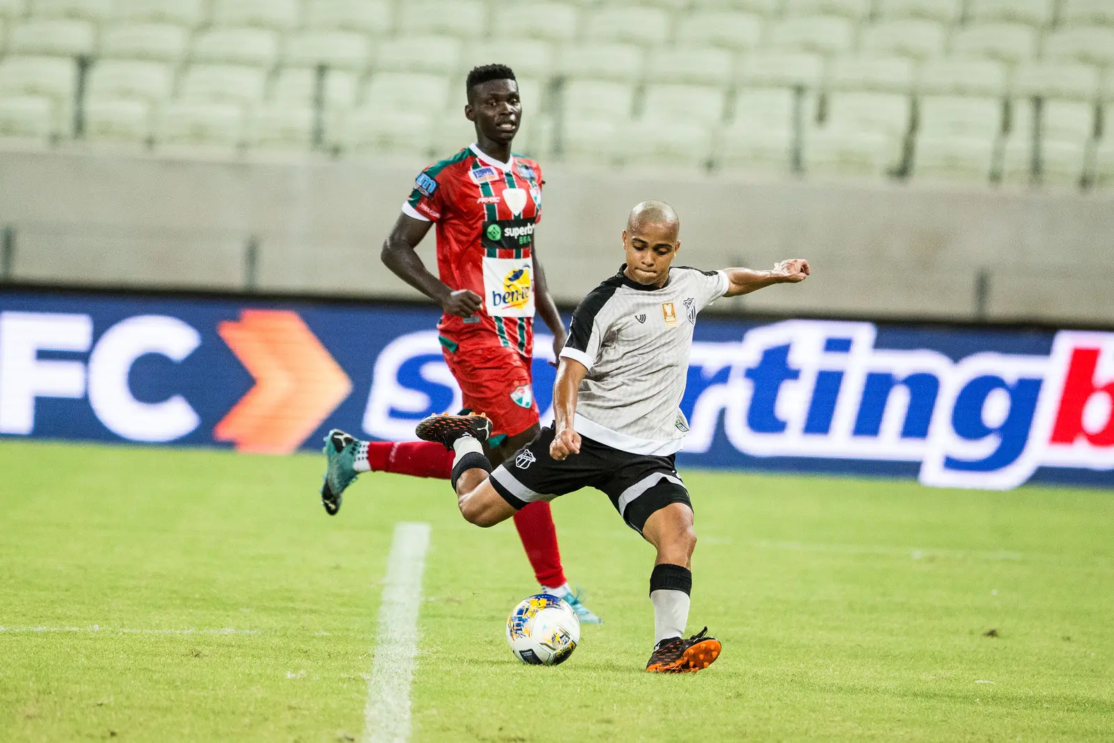 Imagem da notícia Joia do Ceará, João Victor tem multa milionária e contrato longo com o clube; veja detalhes