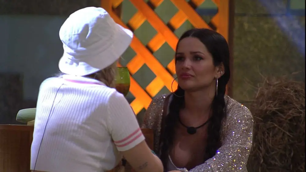 Imagem da notícia: Viih Tube declara no BBB 21 torcida para Juliette ganhar programa 
