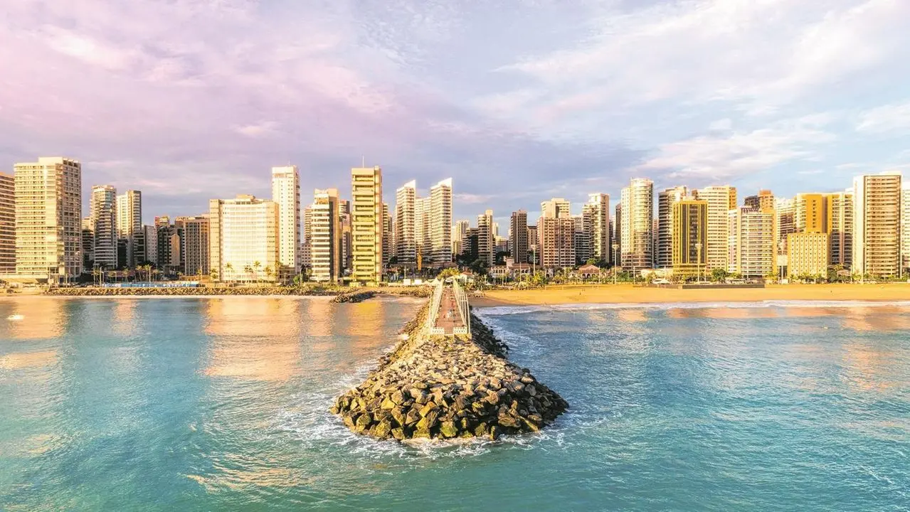 Imagem da notícia: Volume de atividades turísticas no Ceará despenca 38,5% em fevereiro
