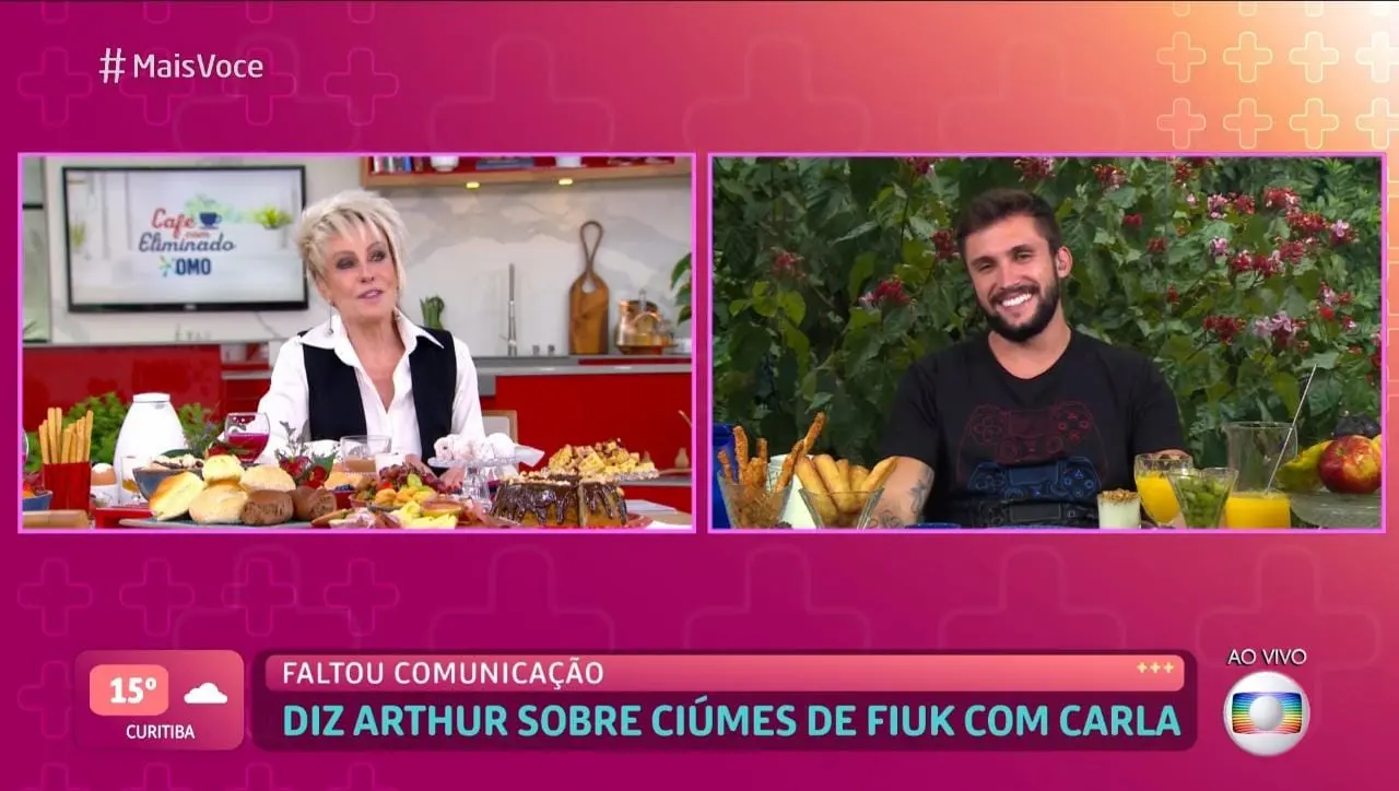 Imagem da notícia: Arthur no 'Mais Você' fala de conflitos e ciúmes por Carla Diaz; atriz não atende Ana Maria Braga