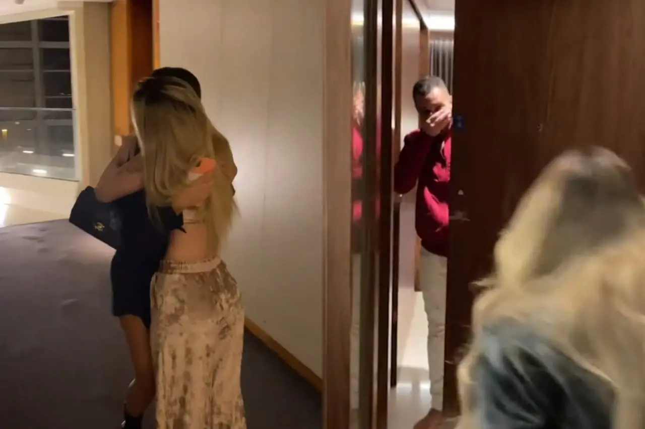 Imagem da notícia: Participantes do BBB 21 se reencontram pela primeira vez para final do programa