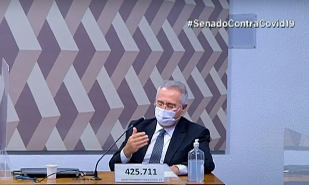 Imagem da notícia: Renan Calheiros troca seu nome em placa para exibir número de vítimas do coronavírus durante CPI