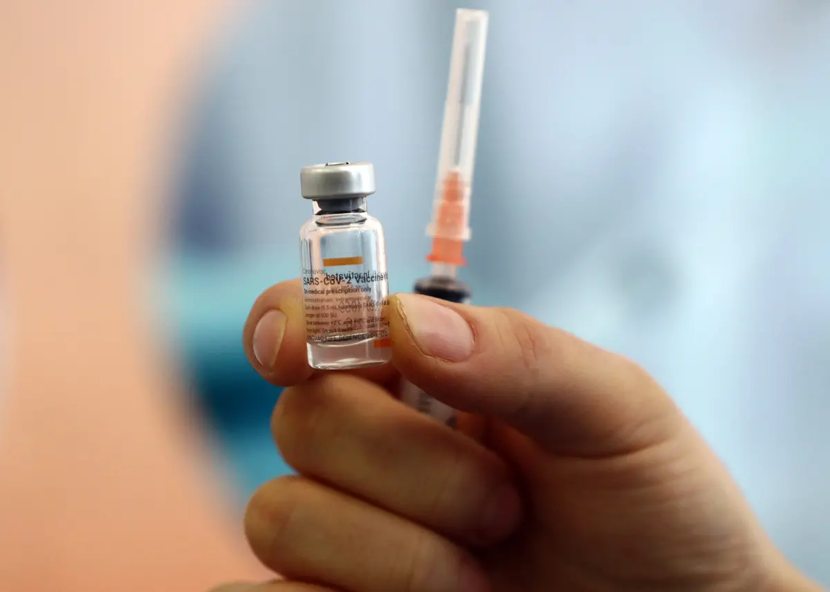 Imagem da notícia: Mesmo com mutirão, Fortaleza terá mais de 9 mil idosos à espera da 2ª dose da CoronaVac 