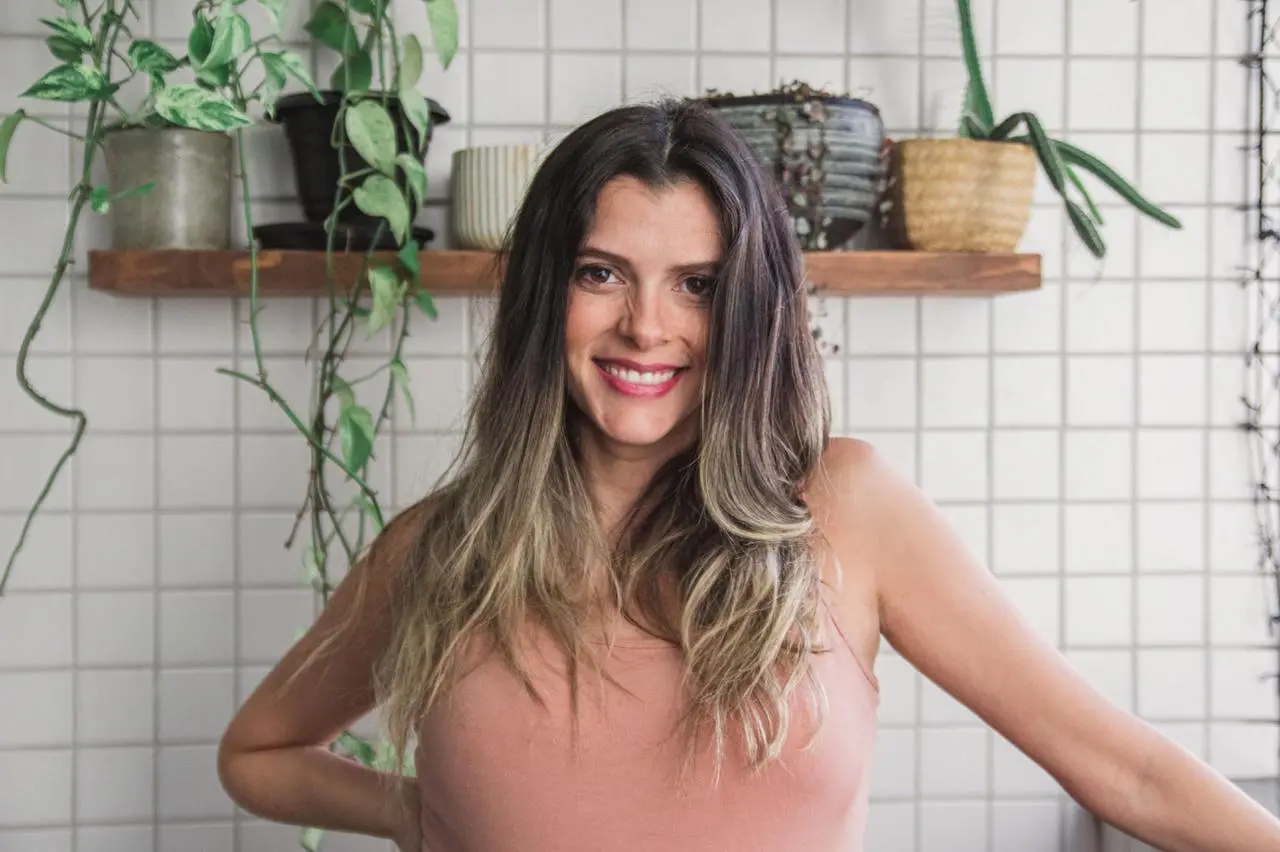 Imagem da notícia: De concurseira a influencer: conheça Mila Costa, a cearense que mostra seu dia a dia com humor 