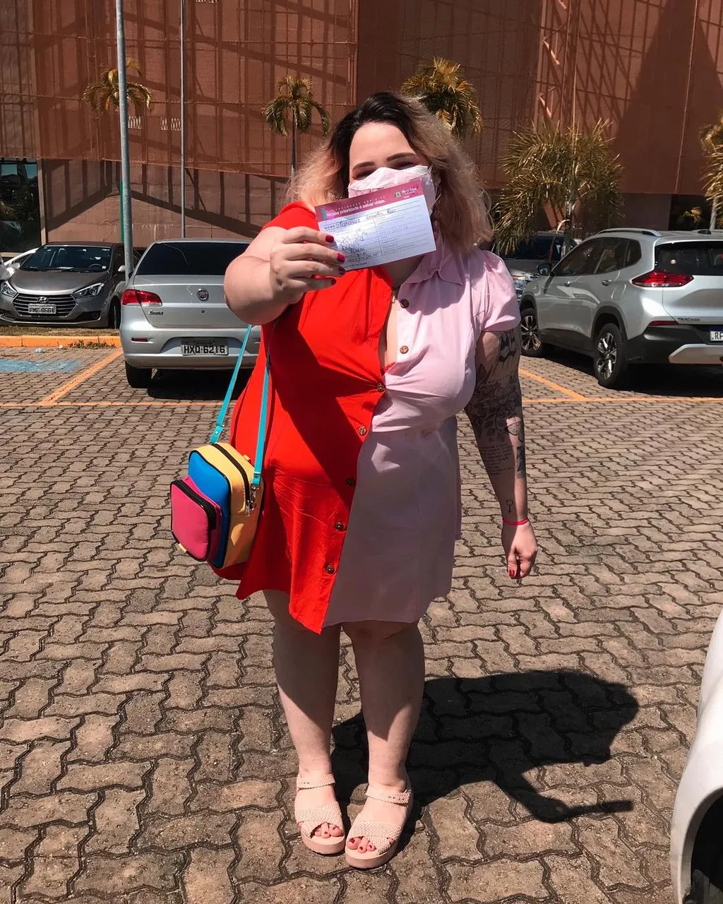 Stephanie Reis foi chamada para receber a primeira dose da vacina esta semana, mas antes buscou entender por que fazia parte de um grupo prioritário