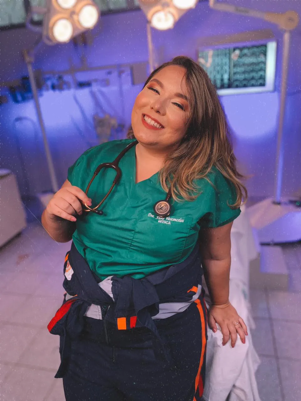Médica generalista, Flora Mota faz o acompanhamento de pessoas gordas com dificuldade de acessar a rede de saúde