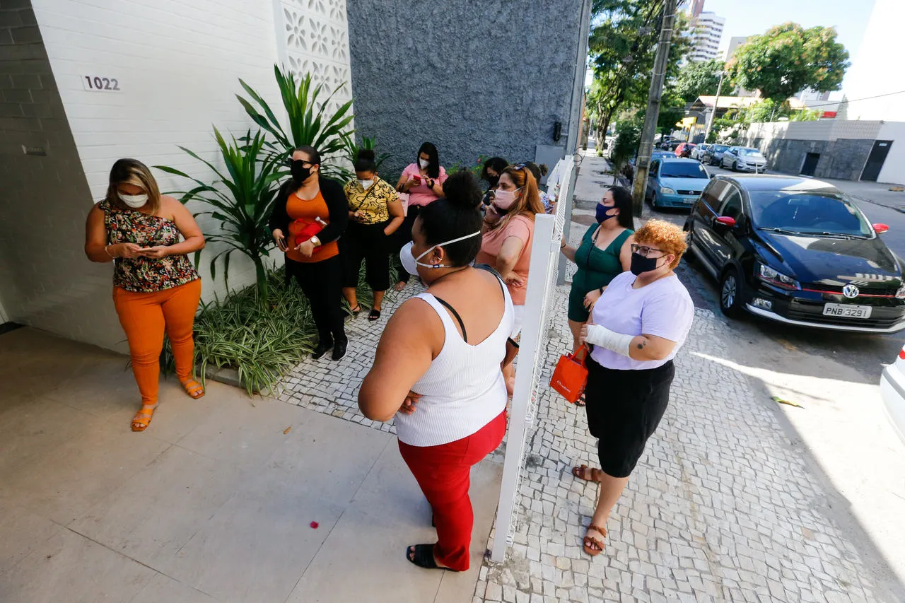 Mutirão foi realizado na Aldeota nesta quinta (27), beneficiando mais de 100 pessoas
