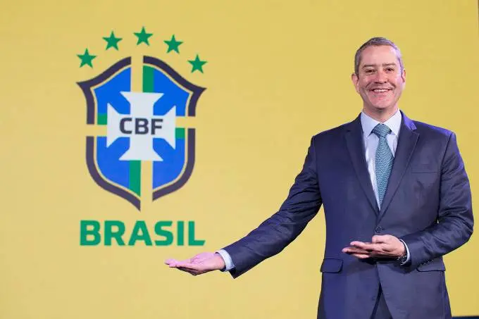 Imagem da notícia: Randolfe Rodrigues pede que presidente da CBF seja ouvido na CPI da Covid-19