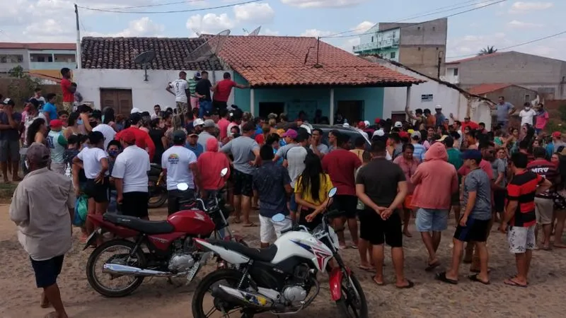 Cinco pessoas foram assassinadas a tiros na chacina