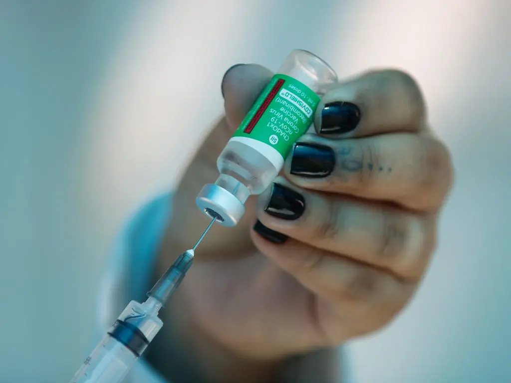 Imagem da notícia: Ceará ultrapassa marca de 1 milhão de segundas doses aplicadas contra a Covid-19 
