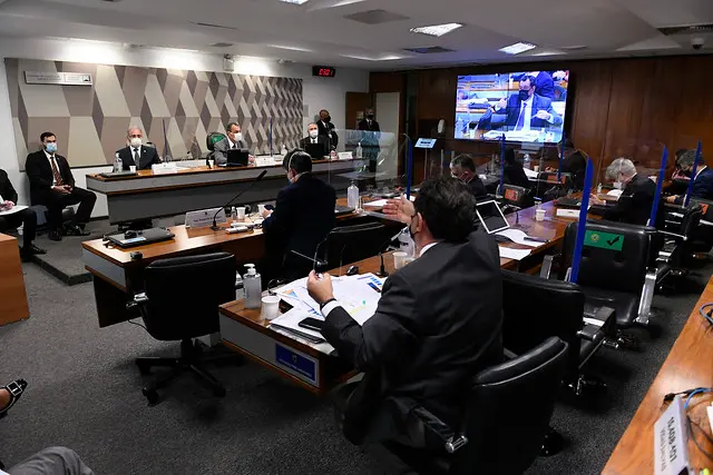 Imagem da notícia: Cearenses adotam estratégias diferentes em 2º depoimento de Marcelo Queiroga na CPI da Covid