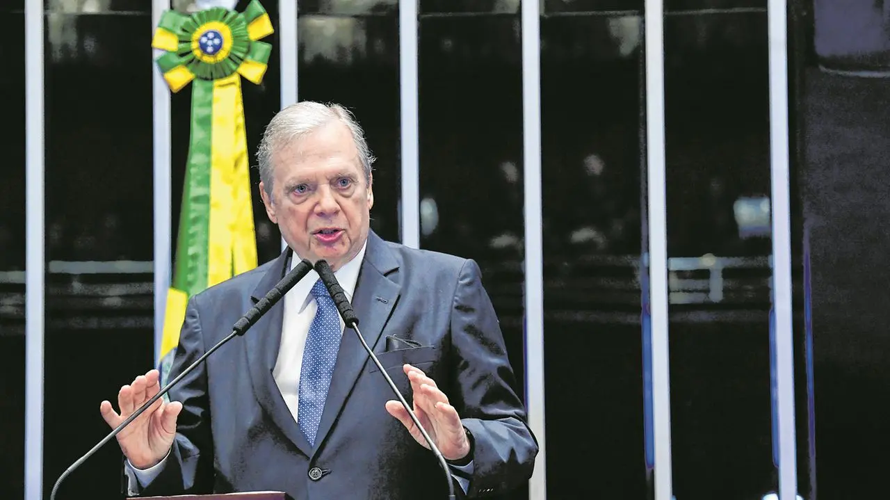 Imagem da notícia: O questionamento do senador Tasso Jereissati que o ministro da Saúde não soube responder na CPI